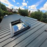 Costiere bac acier JUMO en train d'être posée.